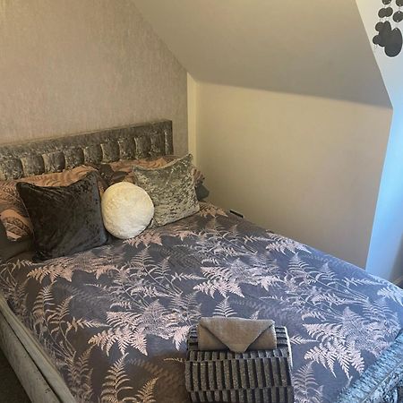 Meadow View Flat 1 Leilighet Hurst Eksteriør bilde