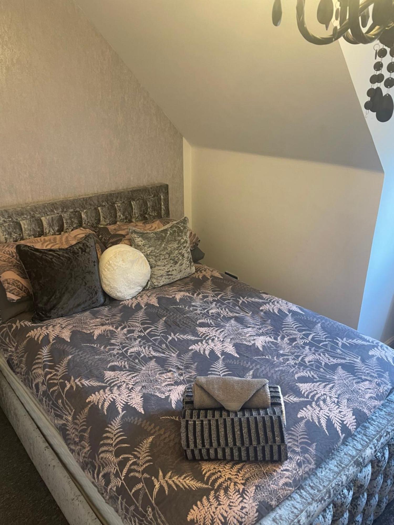 Meadow View Flat 1 Leilighet Hurst Eksteriør bilde